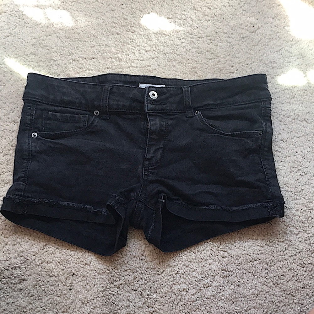 Low waist Black Shorts